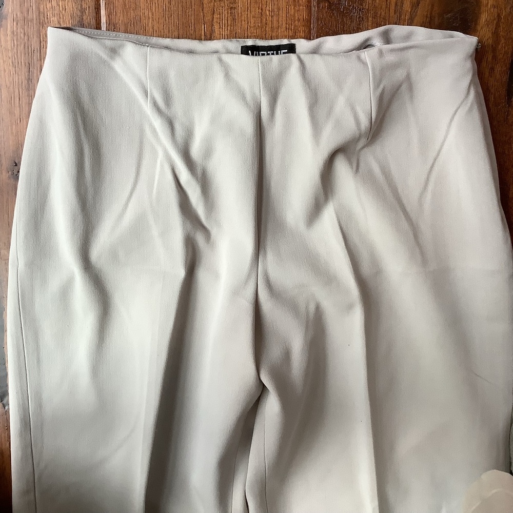 LADIES LIGHT TAN COTTON PANTS SIZE 8. VIRTUE.